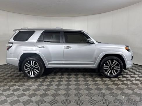 Used 2016 Toyota 4Runner Limited AWD/4WD image 2