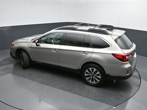 Used 2016 Subaru Outback 2.5i Limited image 39