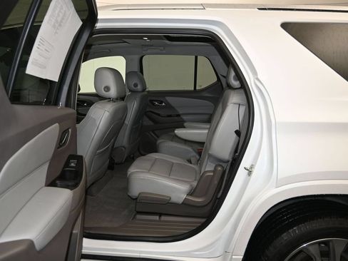 Used 2018 Chevrolet Traverse Premier w/ Driver Confidence II Package FWD image 25
