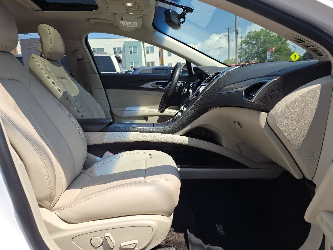 Used 2018 Lincoln MKZ Select w/ Select Plus Package AWD/4WD image 20