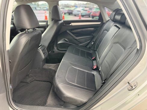 Used 2012 Volkswagen Passat 2.5 SE image 15