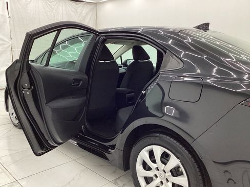 Used 2022 Toyota Corolla LE FWD image 22