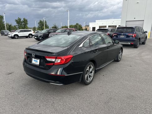 Used 2018 Honda Accord EX image 4