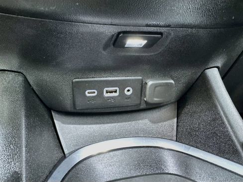 Used 2021 Chevrolet Malibu LT FWD image 20