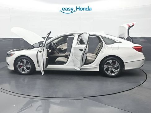 Used 2018 Honda Accord EX image 37