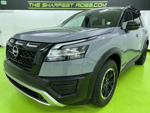 Used 2023 Nissan Pathfinder Rock Creek AWD/4WD image 5