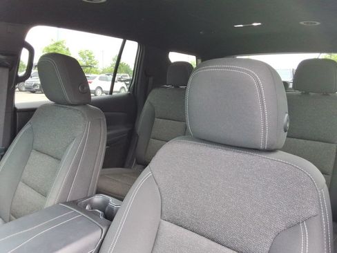 Certified 2024 Chevrolet Traverse LT FWD image 23