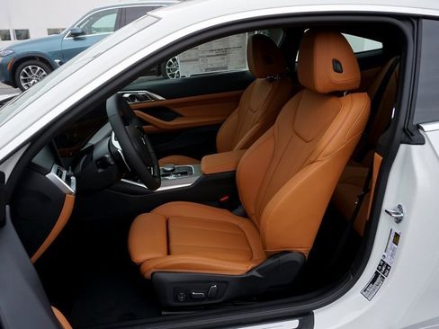 Used 2025 BMW 430i xDrive Coupe w/ Convenience Package image 7