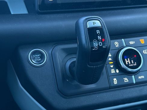 Used 2020 Land Rover Defender 110 HSE image 21