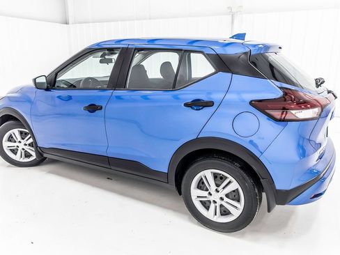 Used 2025 Nissan Kicks Play S FWD image 4