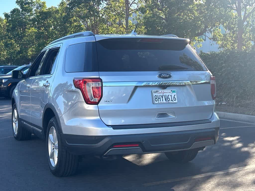 Used 2019 Ford Explorer XLT w/ Equipment Group 201A FWD image 4