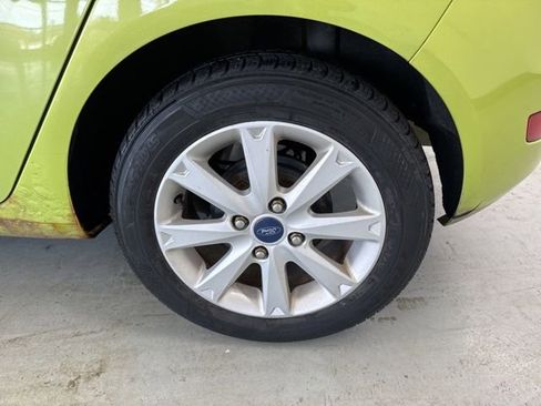 Used 2012 Ford Fiesta SE image 7