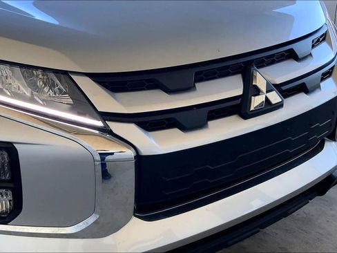 Used 2024 Mitsubishi Outlander Sport ES image 29