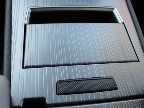 Certified 2026 Toyota Sienna XLE FWD image 46