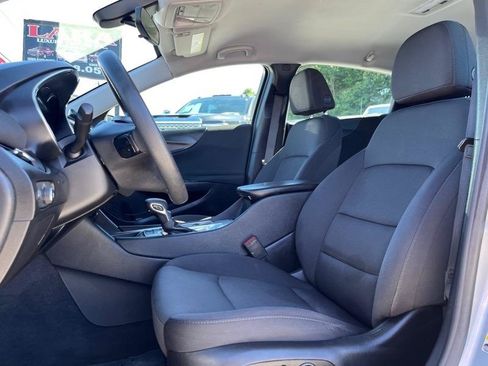 Used 2021 Chevrolet Malibu LT FWD image 9