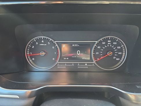 Used 2021 Kia Sorento LX image 8