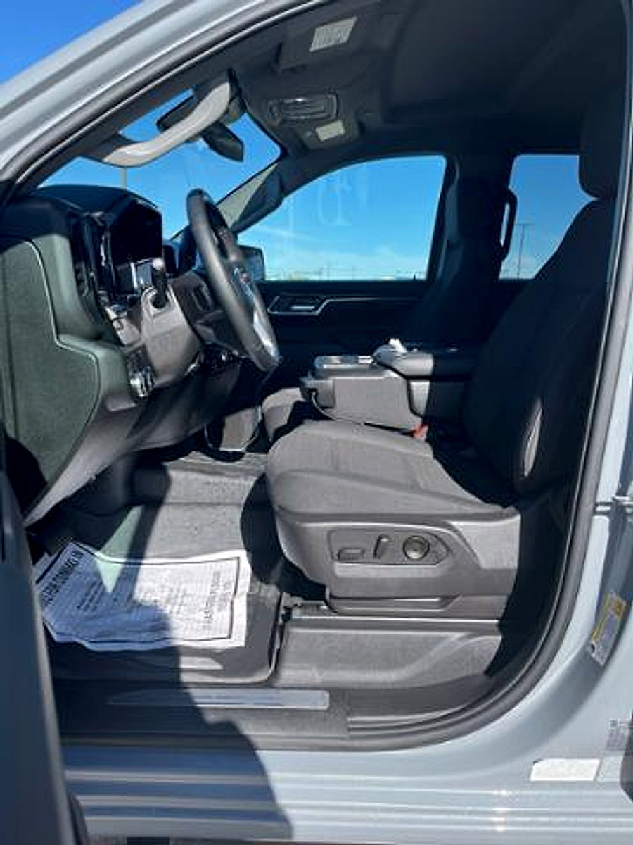 Used 2024 GMC Sierra 1500 Elevation AWD/4WD image 10