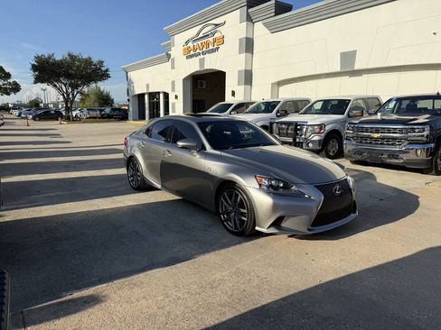 Used 2016 Lexus IS 200t w/ F Sport Package RWD image 44