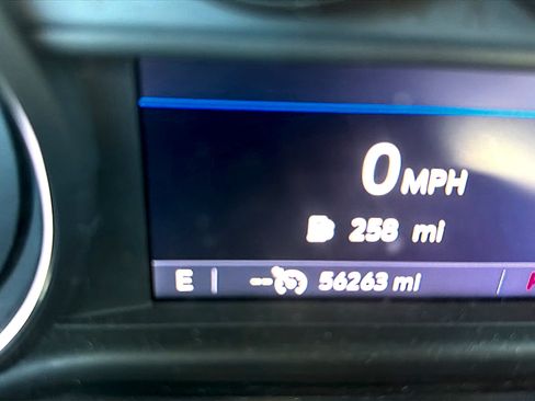 Used 2019 Chevrolet Silverado 1500 LT w/ Texas Edition RWD image 9