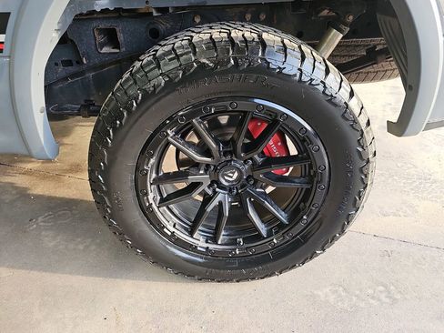 Used 2019 Ford F150 Lariat w/ Equipment Group 502A Luxury image 32