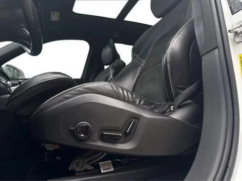 Used 2016 Volvo XC90 T6 R-Design AWD/4WD image 19