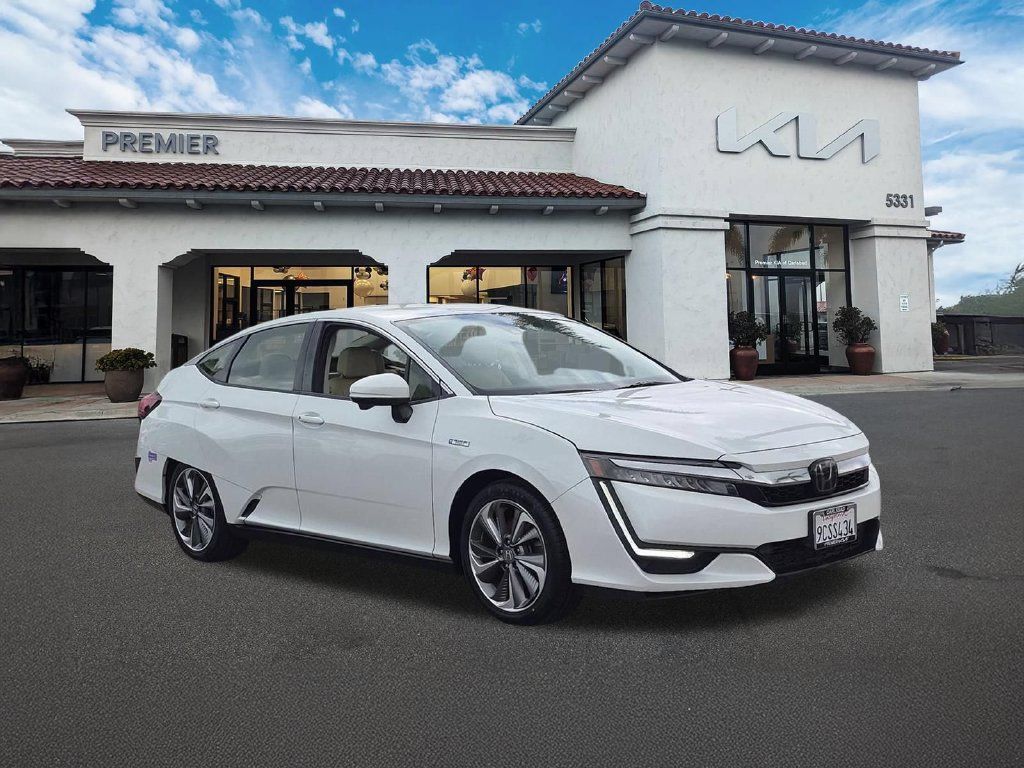 Used 2018 Honda Clarity Plug-In Hybrid image 2