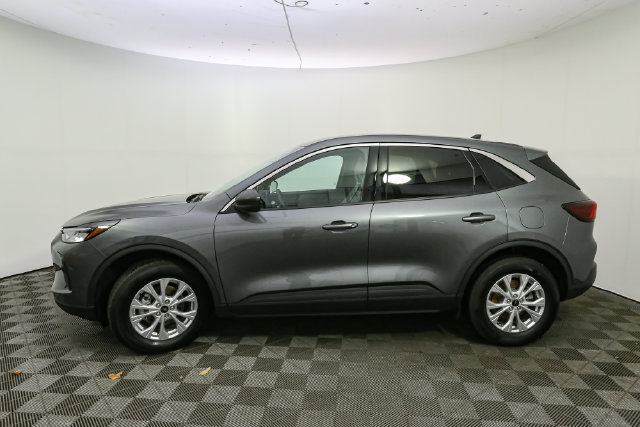 Used 2024 Ford Escape Active w/ Tech Pack #1 AWD/4WD image 6