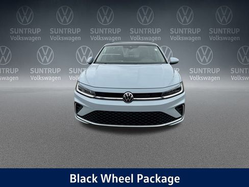 New 2026 Volkswagen Jetta SE image 9