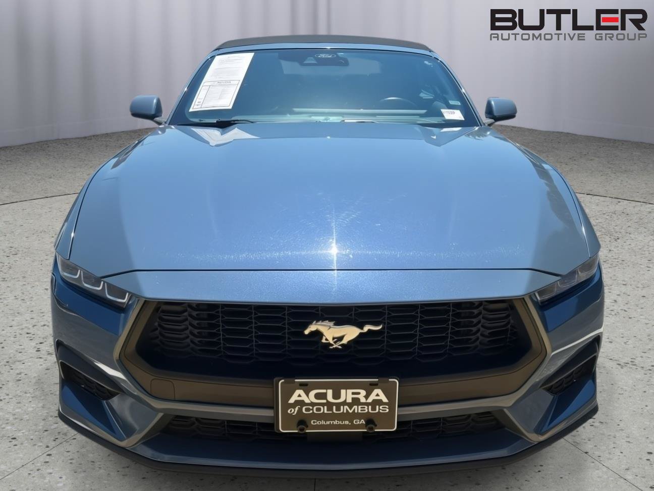 Used 2025 Ford Mustang Premium RWD image 13