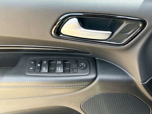 Used 2023 Dodge Durango SXT RWD image 17