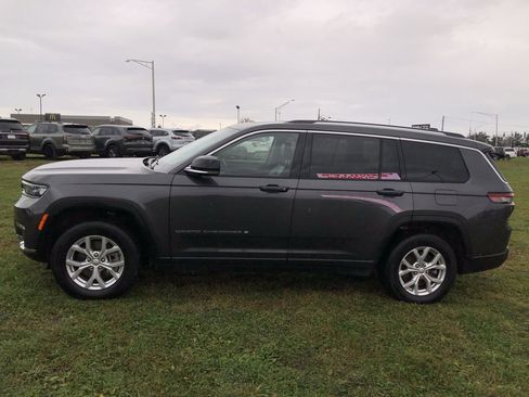 Used 2023 Jeep Grand Cherokee L Limited image 11