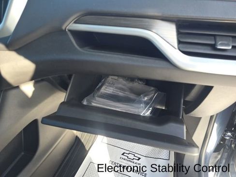 Used 2018 GMC Terrain SLT w/ Preferred Package image 32