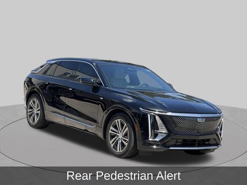 Used 2024 Cadillac Lyriq Luxury AWD/4WD image 8