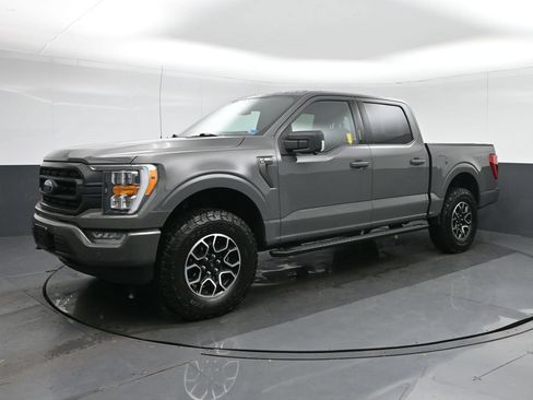 Used 2021 Ford F150 XLT w/ Equipment Group 302A High AWD/4WD image 3