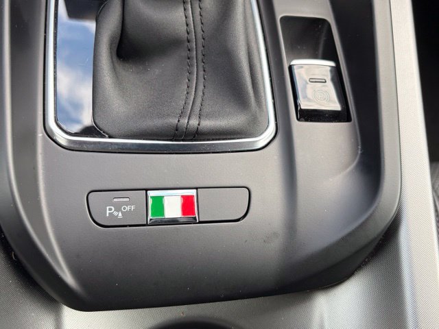 Used 2025 Alfa Romeo Tonale w/ Premium Package AWD/4WD image 33
