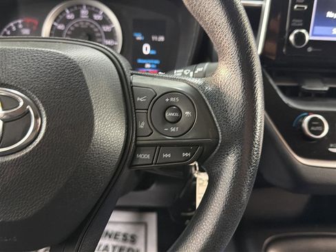 Used 2021 Toyota Corolla LE FWD image 22