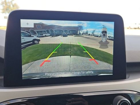 Used 2022 Ford Escape SEL w/ Technology Package image 11