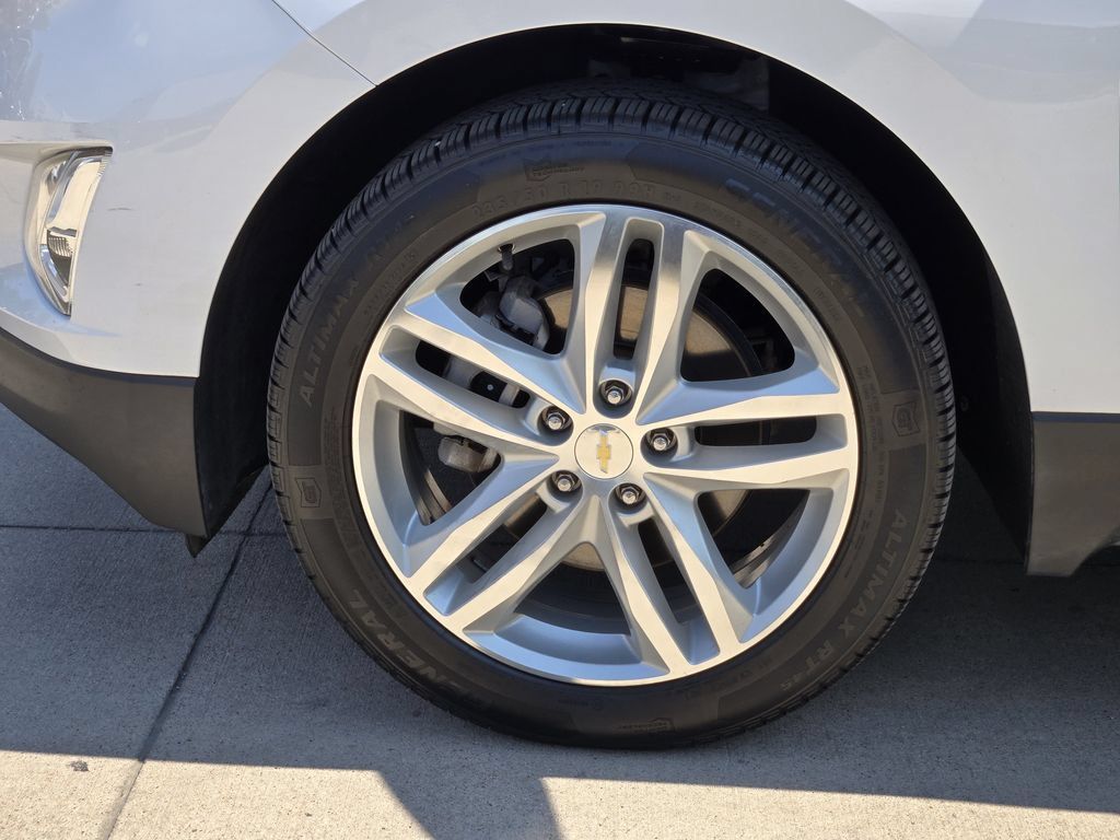 Used 2018 Chevrolet Equinox Premier AWD/4WD image 13
