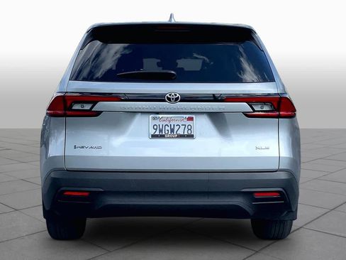 Used 2026 Toyota Grand Highlander XLE image 4
