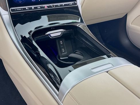 New 2026 Mercedes-Benz GLC 350e 4MATIC image 5