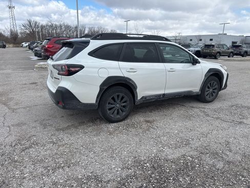 Used 2023 Subaru Outback Onyx Edition image 12