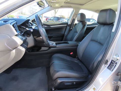 Used 2018 Honda Civic EX-L image 12
