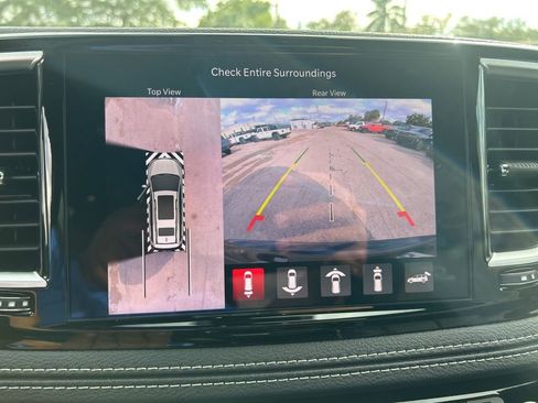 New 2026 Chrysler Pacifica Limited w/ S Appearance Package image 15