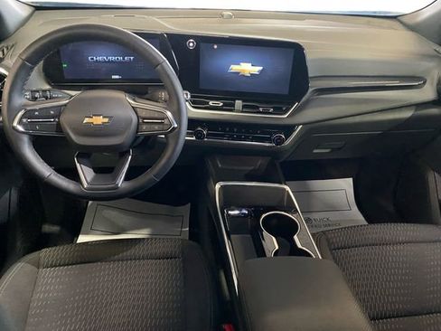 Certified 2025 Chevrolet Equinox LT w/ Safety and Technology Package image 15