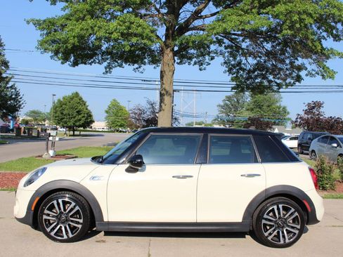 Used 2019 MINI Cooper S w/ Storage Package FWD image 6
