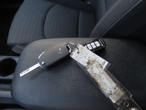 Used 2019 Kia Forte S w/ S Premium Package image 25