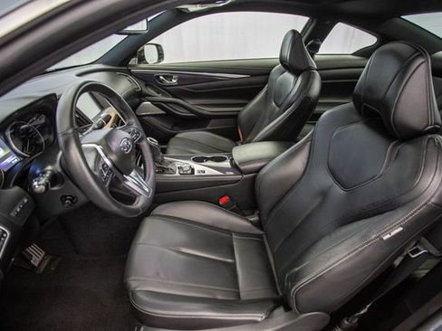 Used 2017 INFINITI Q60 Red Sport 400 image 18