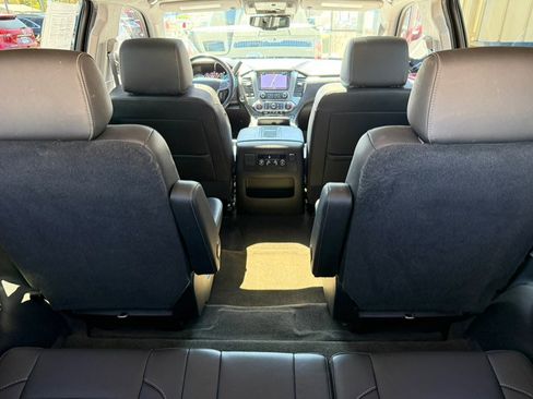 Used 2018 Chevrolet Tahoe Premier AWD/4WD image 28