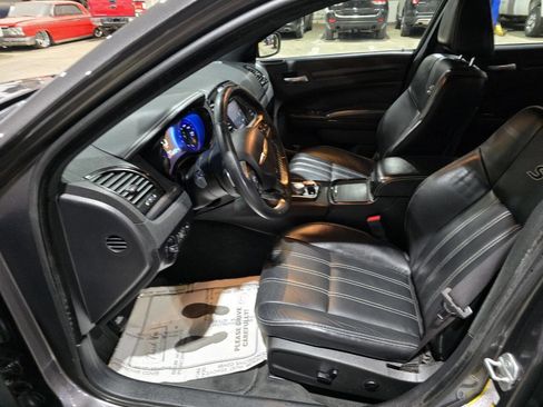 Used 2015 Chrysler 300 S image 24