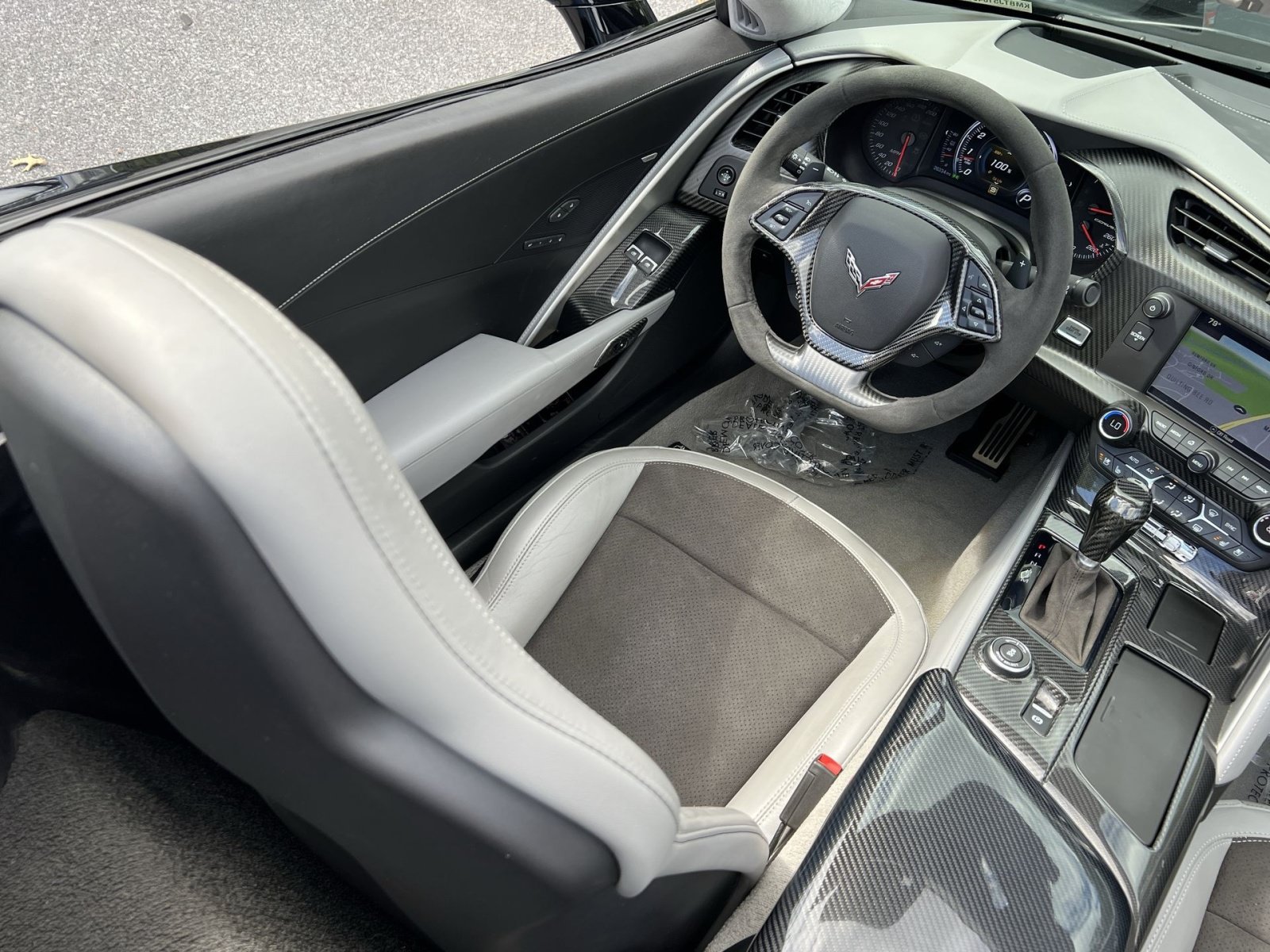 Used 2018 Chevrolet Corvette Grand Sport RWD image 16